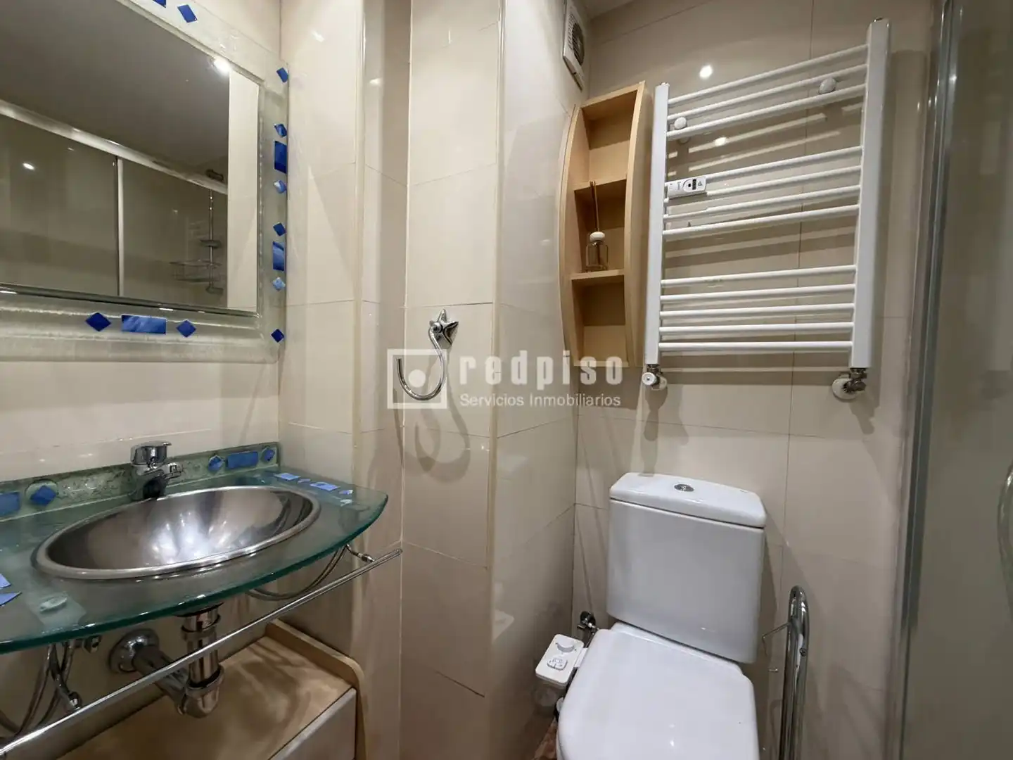Bathroom of Flat for rent in Madrid  with Air Conditioner, Parquet flooring and Terrace