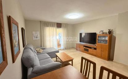Living room of Flat for sale in Marbella  with Furnished