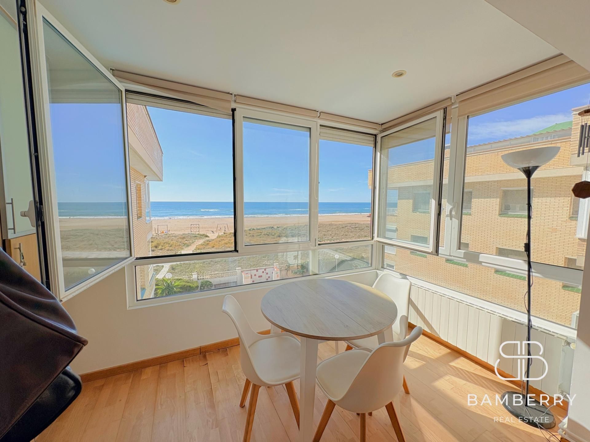 Habitación de Ático en venta en Castelldefels con Calefacción, Jardín privado y Parquet