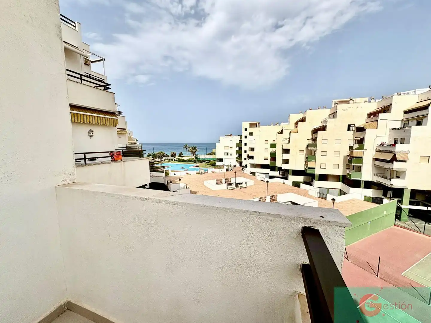 Apartament amb piscina en venda a Salobreña Costa, imagen 2