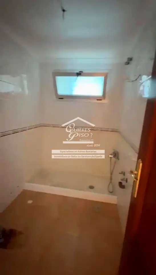 Bathroom of Flat for sale in Gáldar  with Air Conditioner