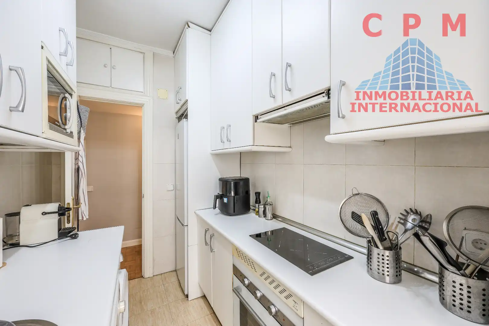 Cuina de Pis de lloguer en Madrid amb Aire condicionat, Calefacció i Terrassa