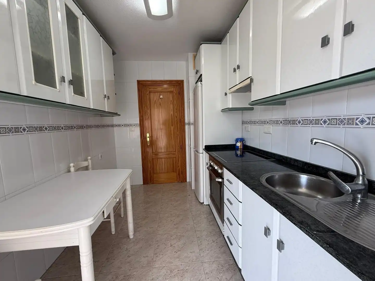 Cocina de Piso de alquiler en Águilas con Aire acondicionado, Terraza y Amueblado