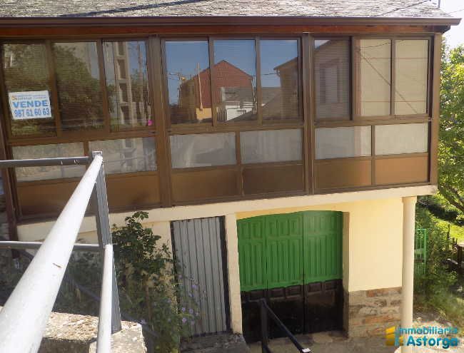 Exterior view of House or chalet for sale in Torre del Bierzo