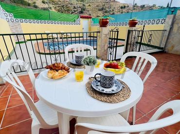 Casa amb piscina en venda a Torrox Pueblo