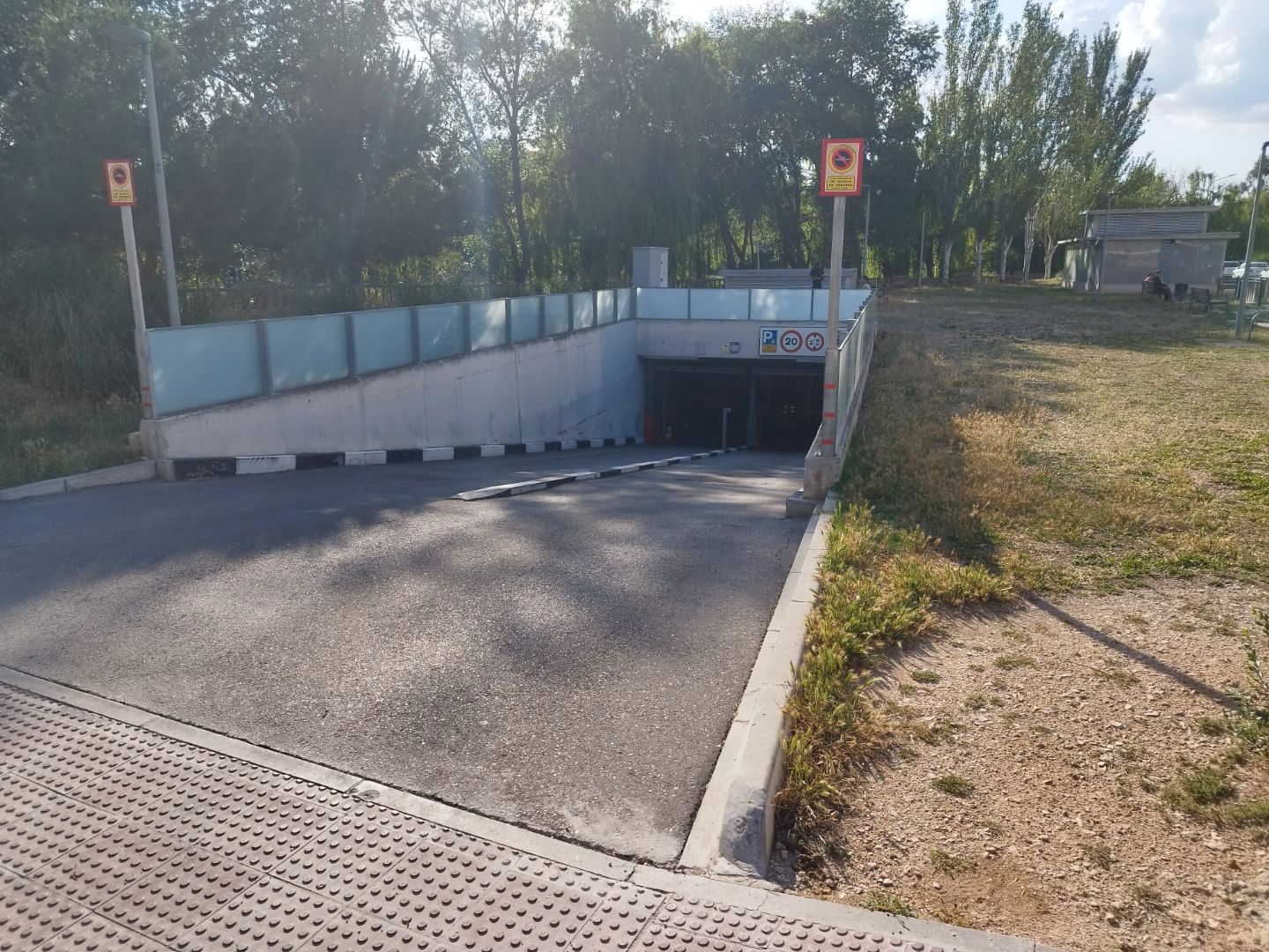 Parking of Garage for rent in Alcalá de Henares  with Alarm