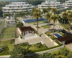 Vista exterior de Apartament en venda en Estepona amb Aire condicionat, Jardí privat i Parquet