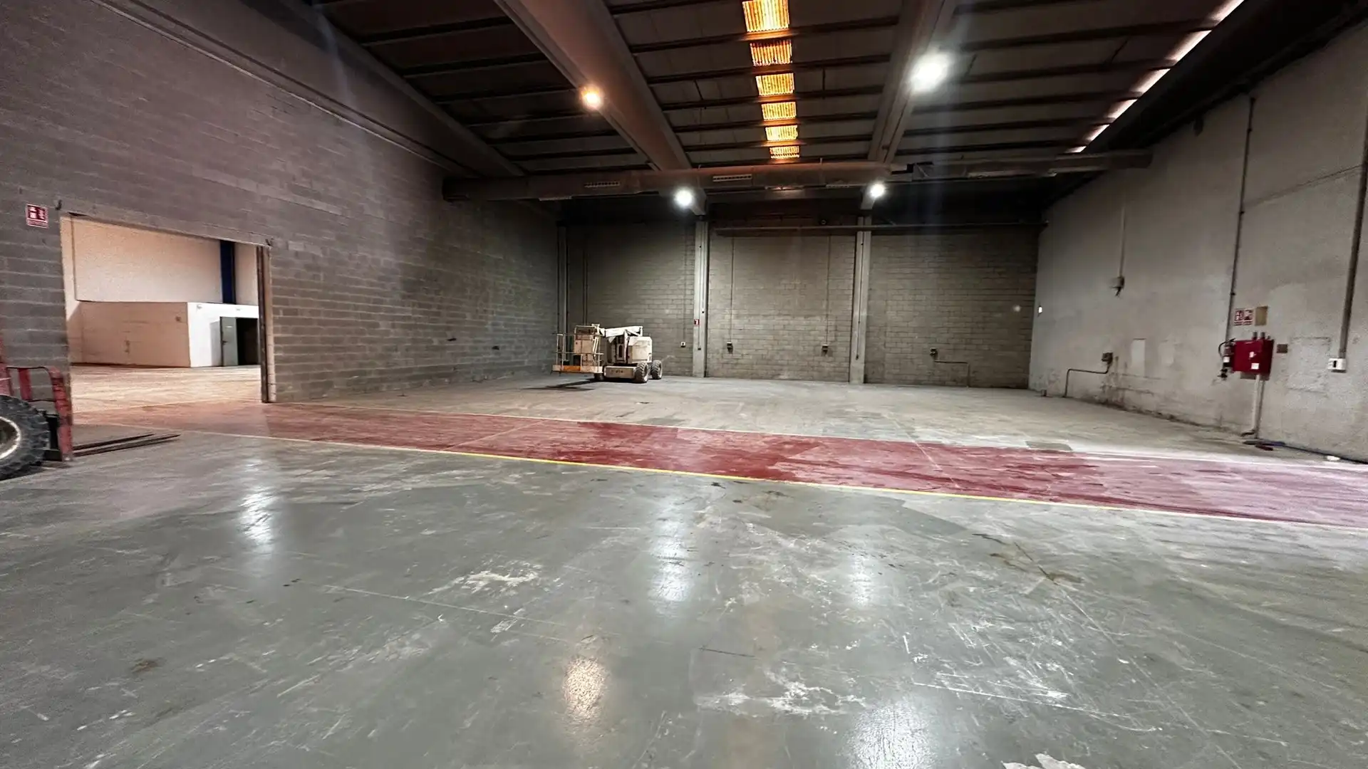 Nave industrial en venta en Riudellots de la Selva