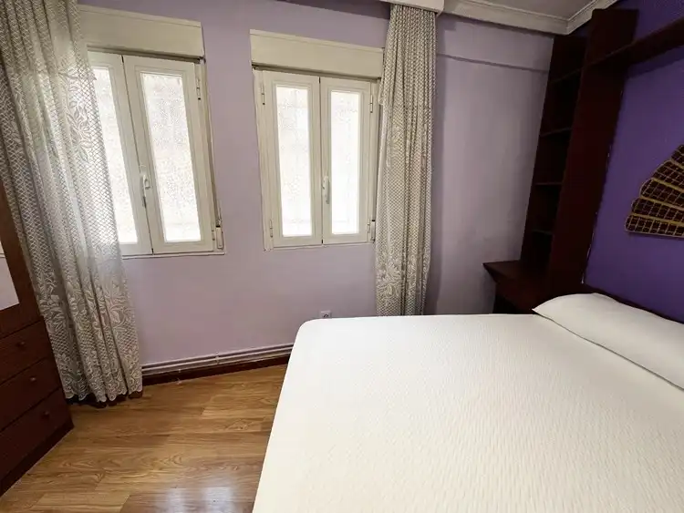Bedroom of Flat for rent in Madrid  with Air Conditioner, Heating and Parquet flooring