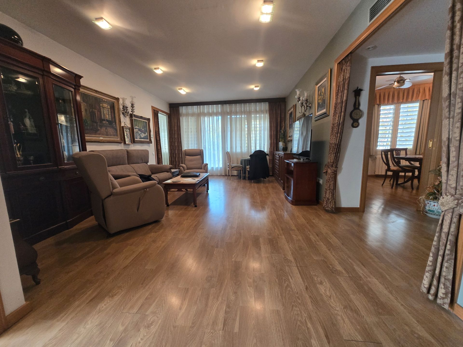 Sala d'estar de Pis en venda en Badalona amb Aire condicionat, Calefacció i Parquet