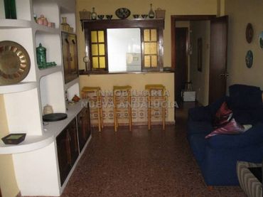 Flat with pool to rent in Retamar