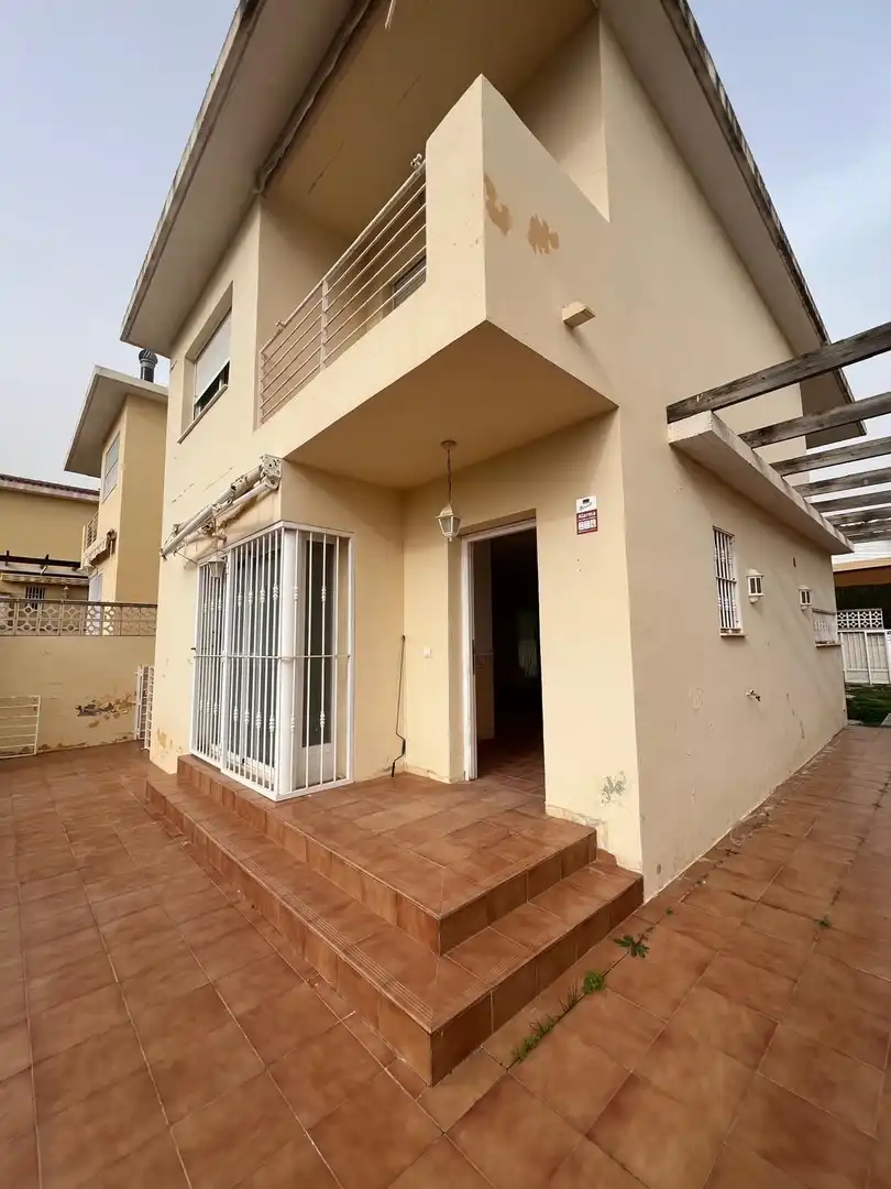 Vista exterior de Casa o chalet en venta en La Nucia con Jardín privado y Terraza