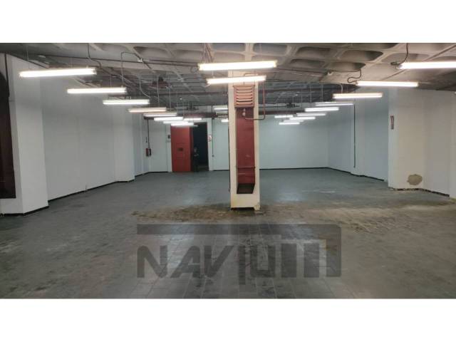 Nave industrial en Venta en Valdebebas - Valdefuentes