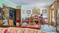 Sala d'estar de Casa adosada en venda en Rivas-Vaciamadrid amb Aire condicionat, Terrassa i Piscina