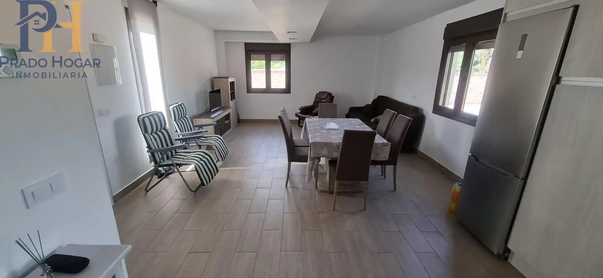 Houses for sale in Calle Calle Moscatel, Pepino