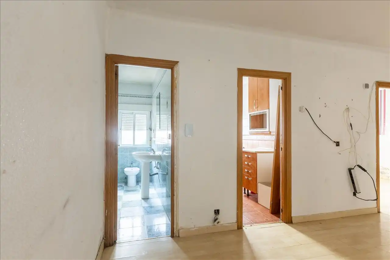 Ground floor for sale in Madrid