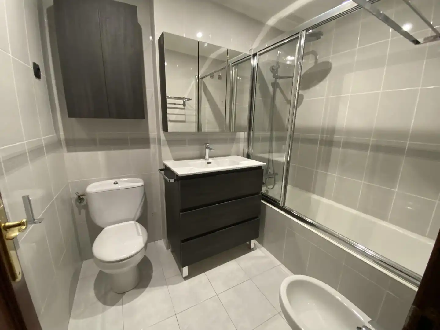 Baño de Piso en venta en Leioa con Calefacción, Jardín privado y Terraza