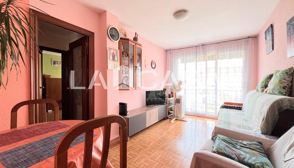 Foto 1 de Piso en venta en Carretera Antiga de València, Llefià, Barcelona