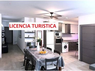 Flat with pool for sale in Calle Costa de Carbonell