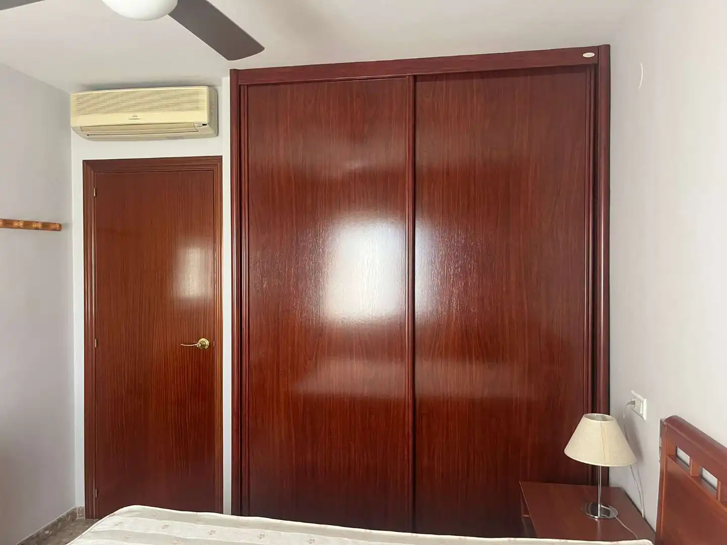 Bedroom of Flat for sale in Vélez-Málaga  with Air Conditioner, Terrace and Swimming Pool