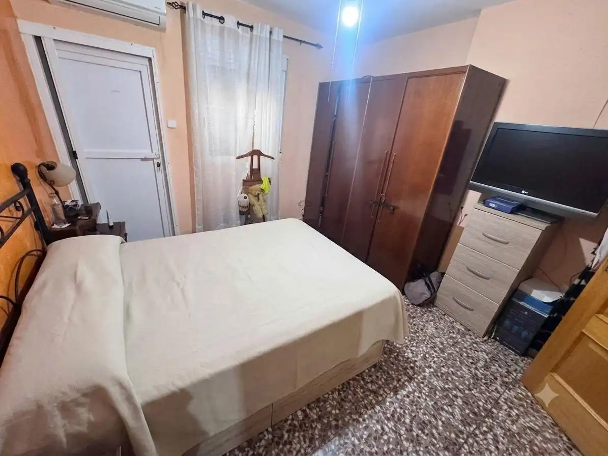Dormitori de Casa o xalet en venda en Cartagena amb Aire condicionat i Moblat