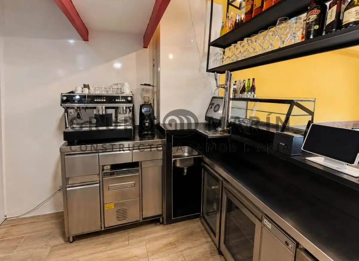 Local comercial en venta en Carrer de Les Ciències, imagen 4