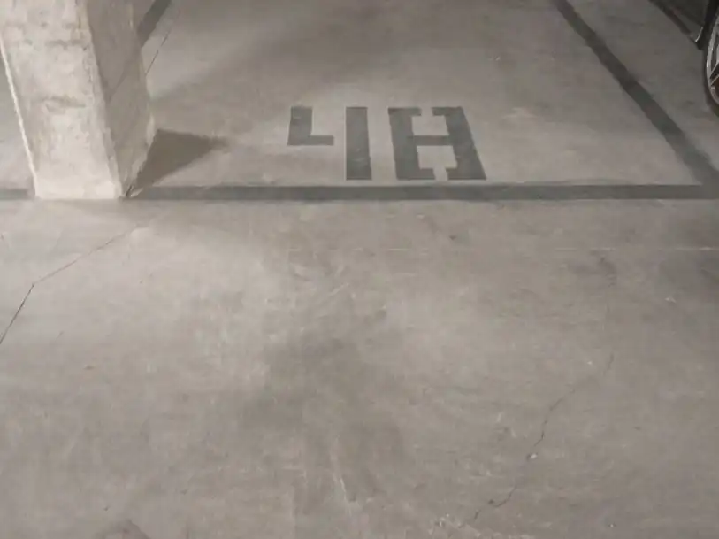 Parking of Garage for rent in  Logroño