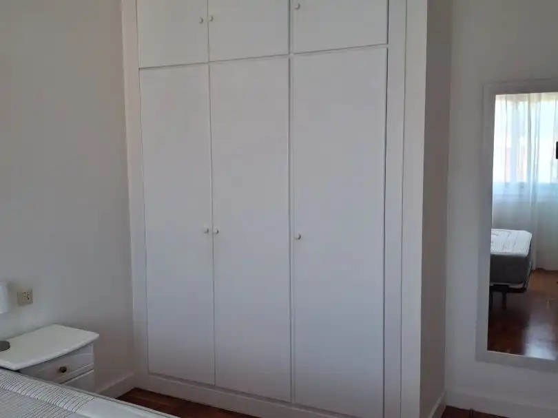 Habitación de Piso de alquiler en Vigo  con Calefacción, Trastero y Horno