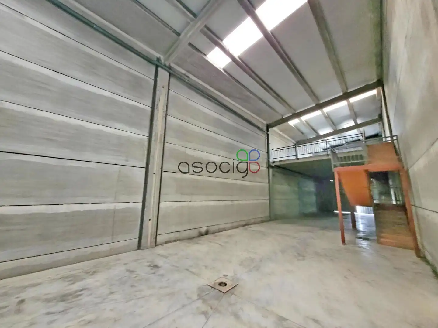 Nau industrial en venda en Guadalajara amb Calefacció