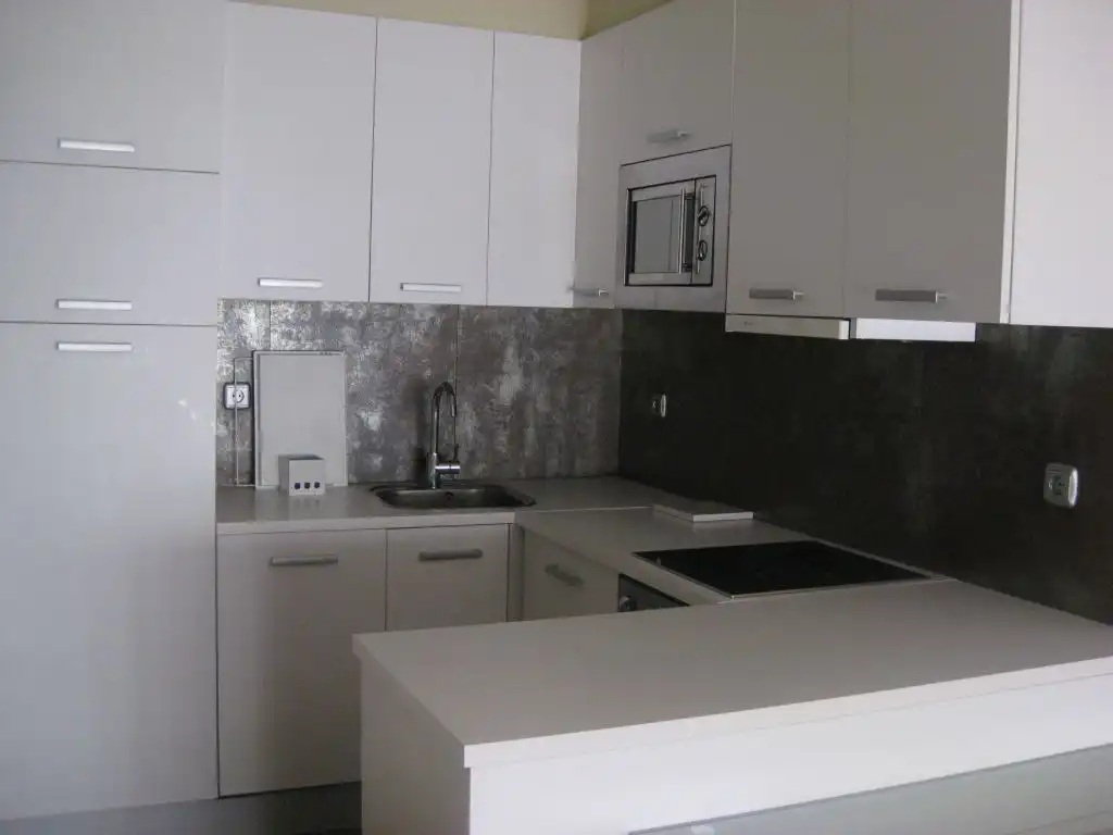Cocina de Piso de alquiler en  Pamplona / Iruña con Calefacción, Amueblado y Balcón