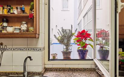 Kitchen of Flat for sale in  Cádiz Capital  with Air Conditioner, Parquet flooring and Balcony