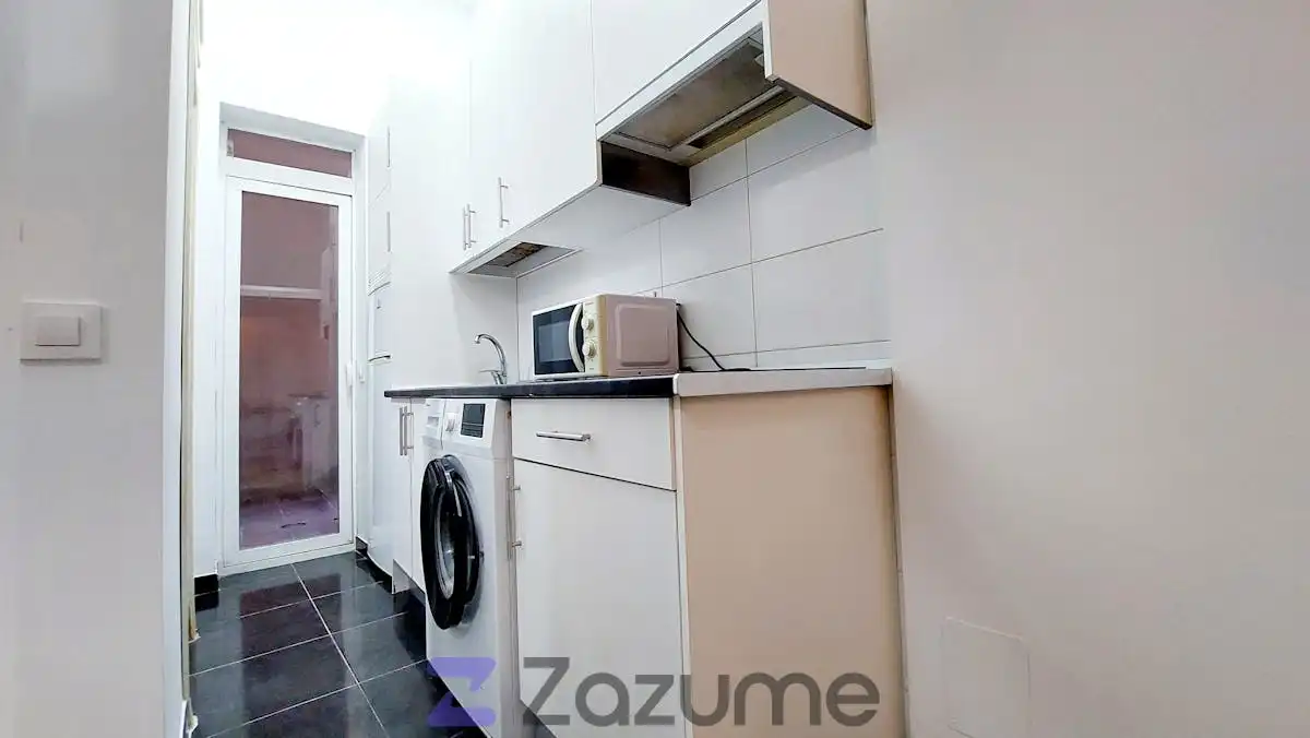 Kitchen of Lofts for rent in Madrid  with Air Conditioner, Oven and Washing machine
