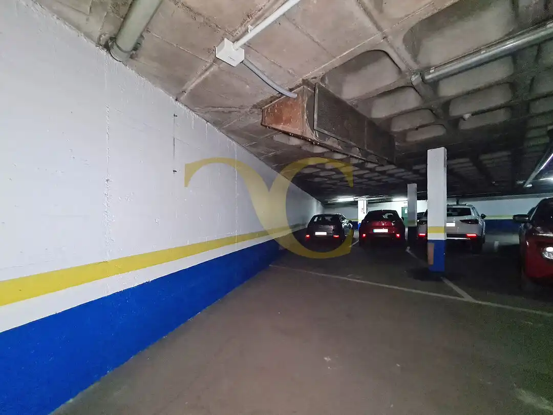 Aparcament de Garatge en venda en Oviedo 