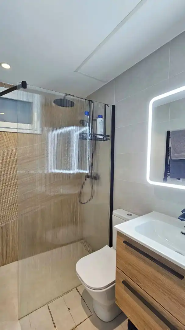 Bathroom of Study for sale in Marbella  with Air Conditioner, Furnished and Balcony