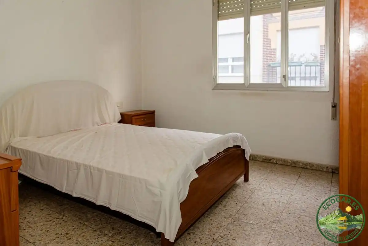Bedroom of Houses for sale in Cacabelos  with Heating and Terrace