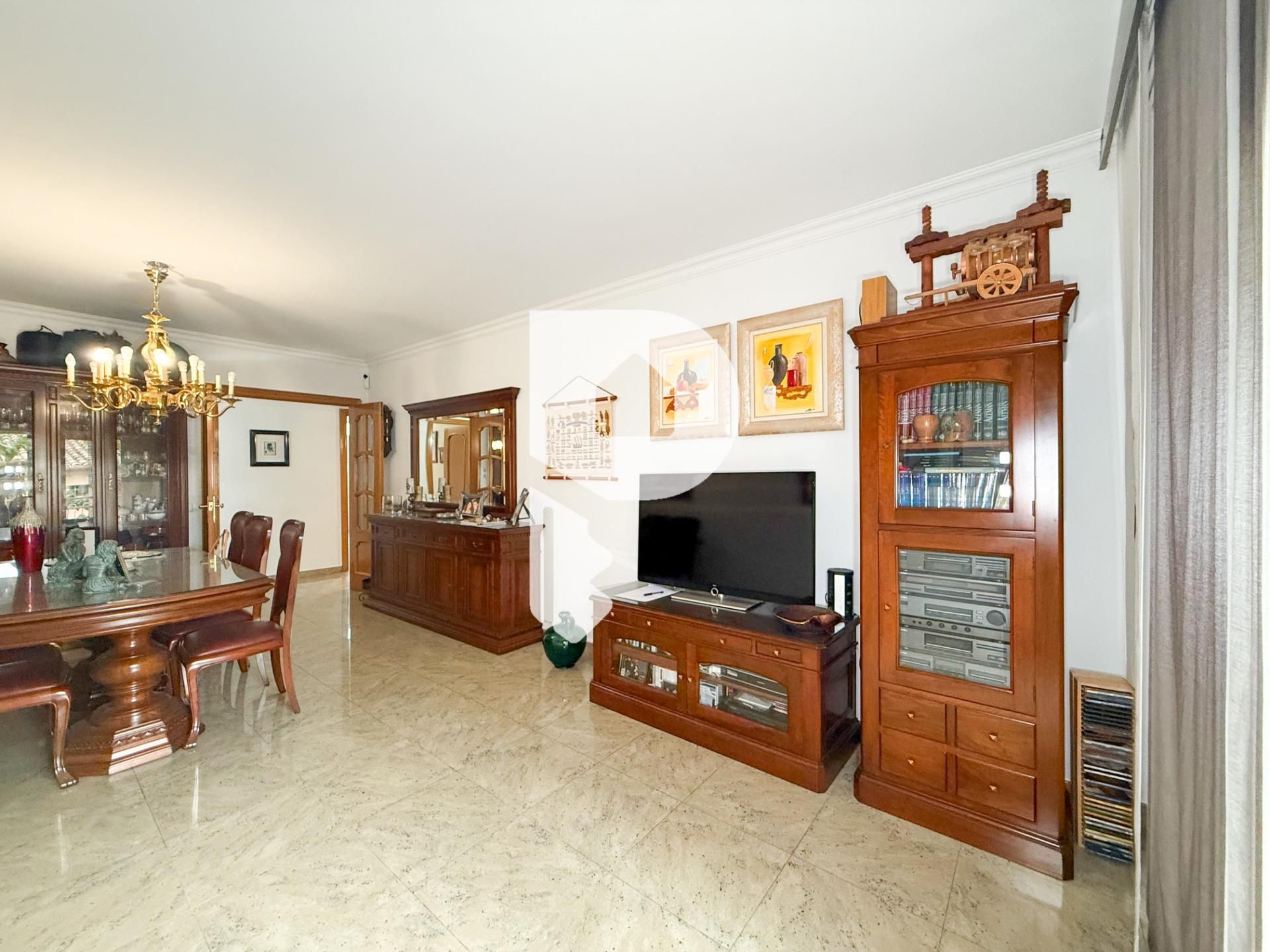Flat for sale in Calle d'Àngel Guimerà, Sant Vicenç Dels Horts