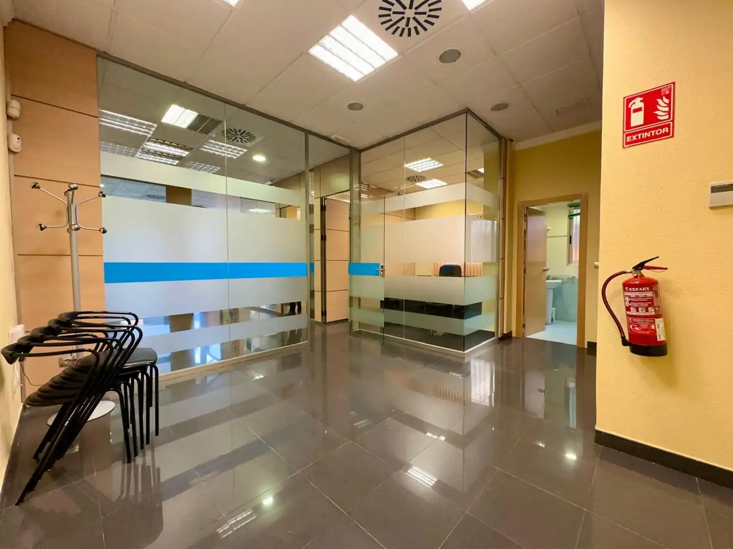 Local de lloguer en Sagunto / Sagunt
