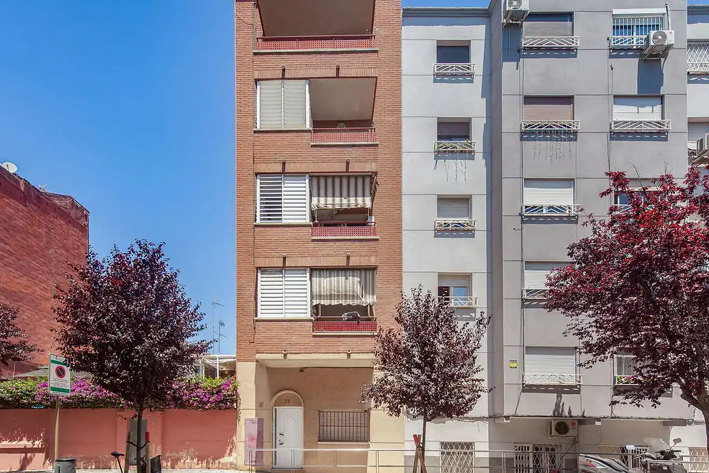 Exterior view of Flat for sale in Cornellà de Llobregat