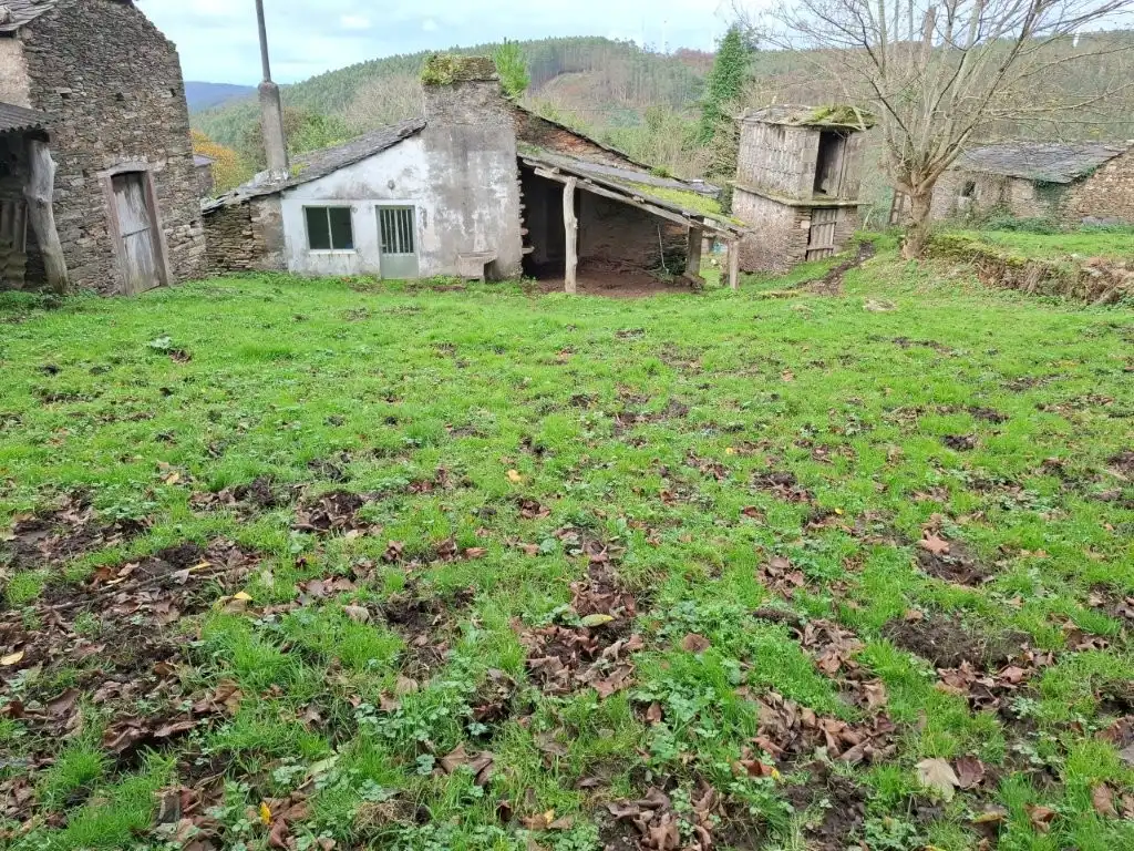 Country homes for sale in O Vicedo   with Private garden and Storage room