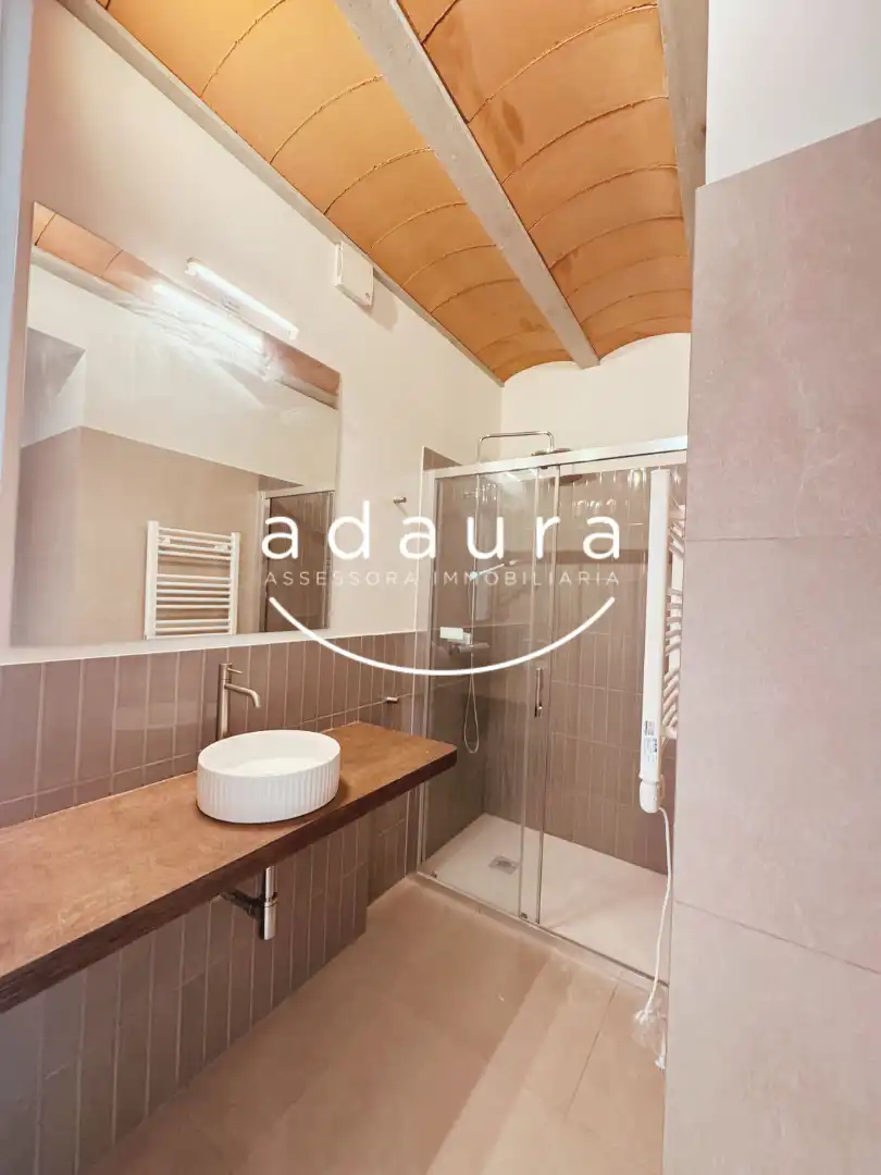 Bathroom of Ground floor for rent in Mataró  with Air Conditioner, Heating and Terrace