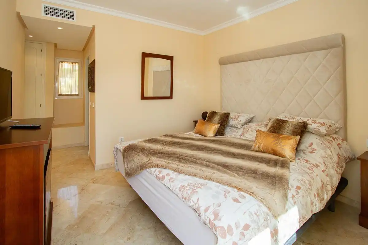 Ático con piscina en venta en Calle Clara Campoamor 6, imagen 14