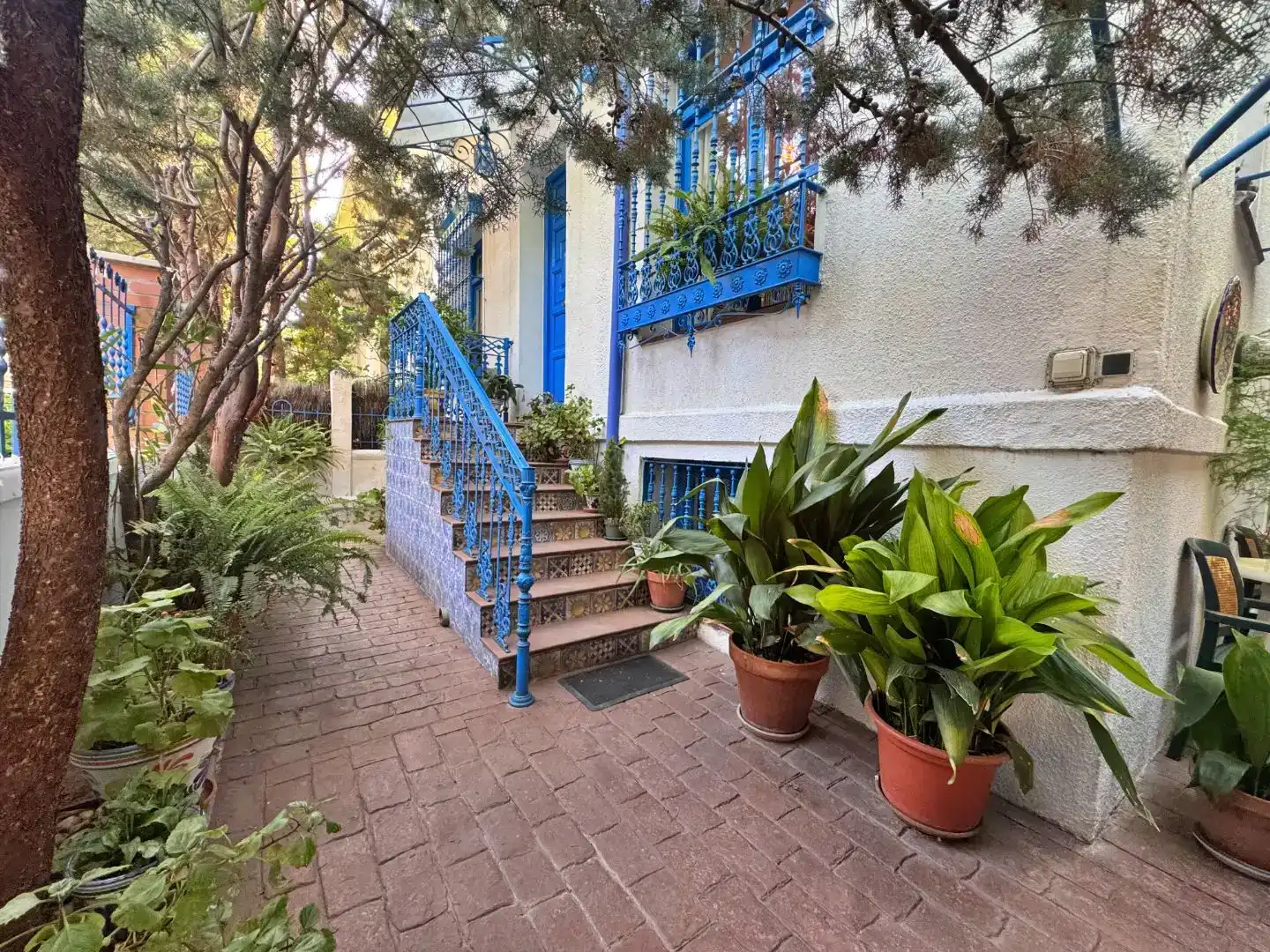 Vista exterior de Pis en venda en Madrid amb Aire condicionat, Jardí privat i Parquet