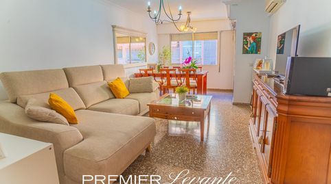 Foto 3 de Piso en venta en Calle Plus Ultra, Carolinas Altas, Alicante / Alacant
