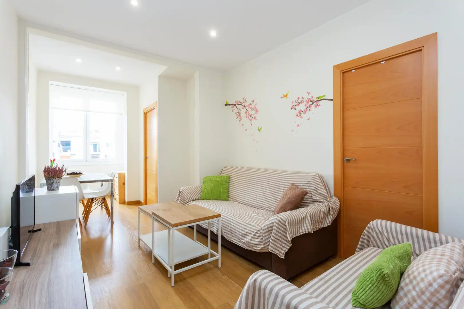 Living room of Flat for sale in Barcelona  with Air Conditioner, Heating and Parquet flooring