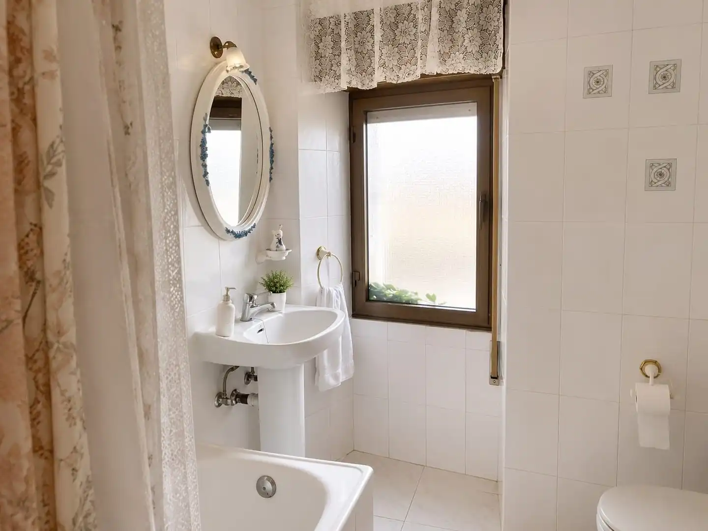 Baño de Finca rústica en venta en Valle de Losa con Jardín privado, Amueblado y Alarma