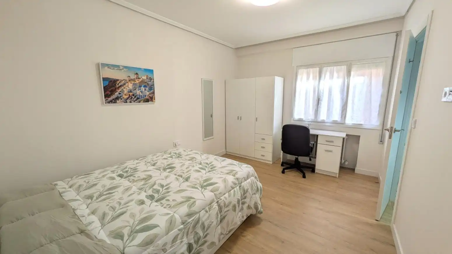 Habitación de Piso de alquiler en Santander con Calefacción, Terraza y Amueblado