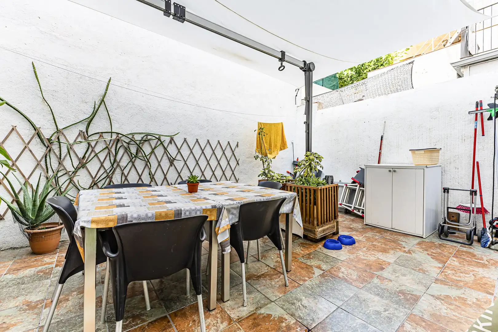 Terraza de Casa adosada en venta en Sant Andreu