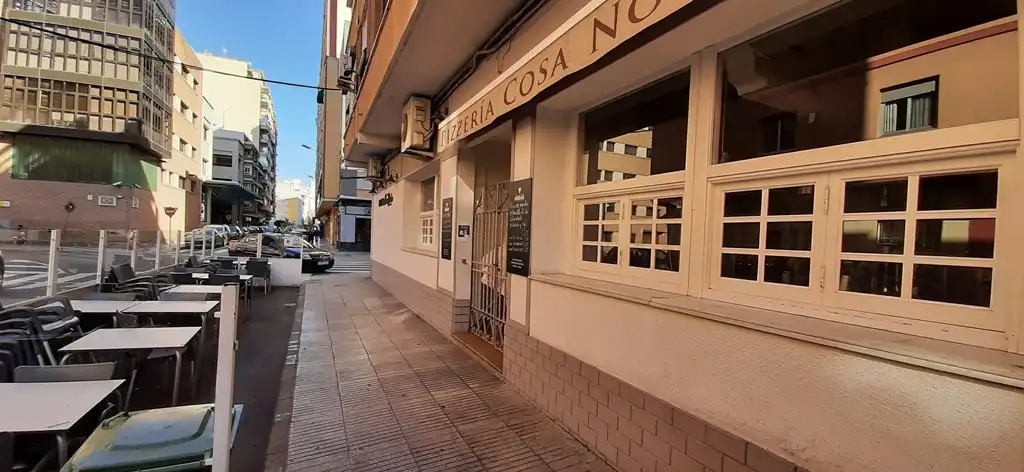 Local comercial en traspàs a Carrer Pere Morell, imagen 2