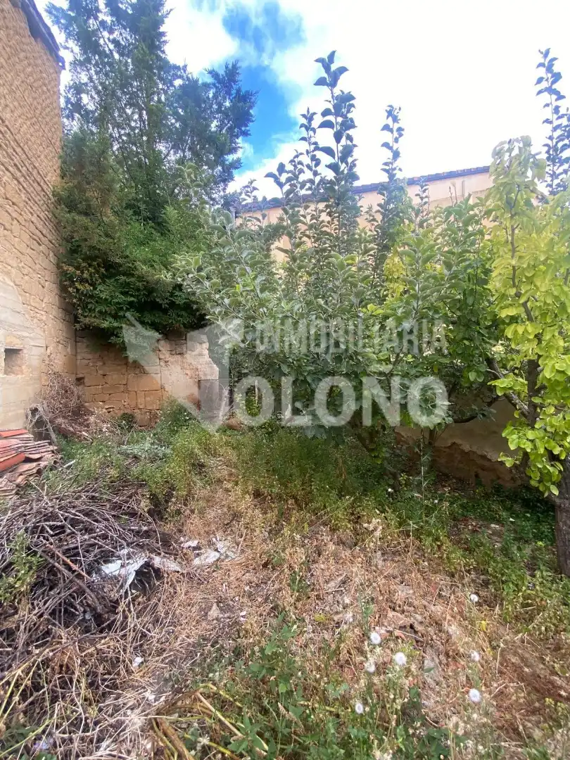 Finca rústica en venda en Rodezno amb Traster
