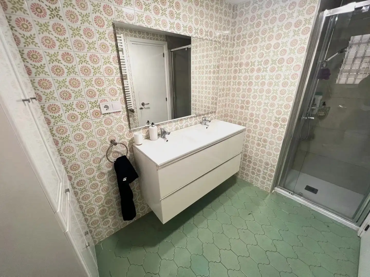 Badezimmer von Wohnung zur untervermieten in Quatre Carreres